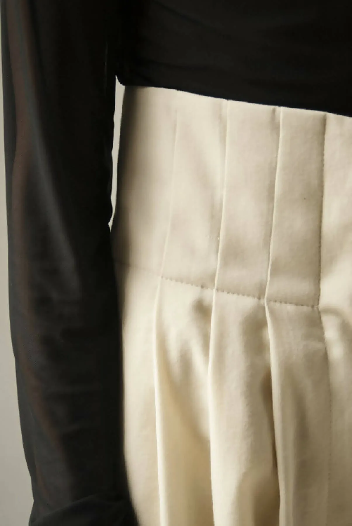 CREAM VINTAGE WOOL PANTS