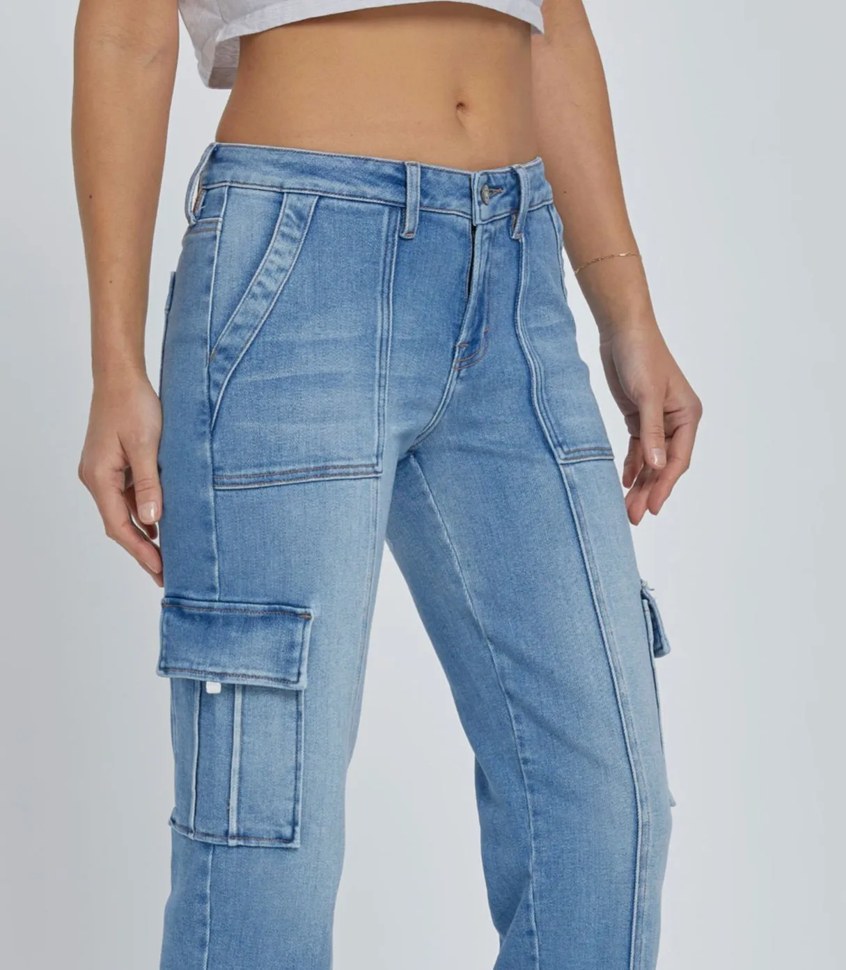 Cropped Stretch Cargo Jeans