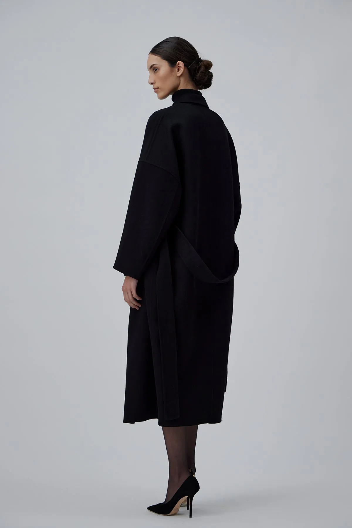 DOUBLE FACE WRAP CASHMERE COAT IN GLOSSY BLACK