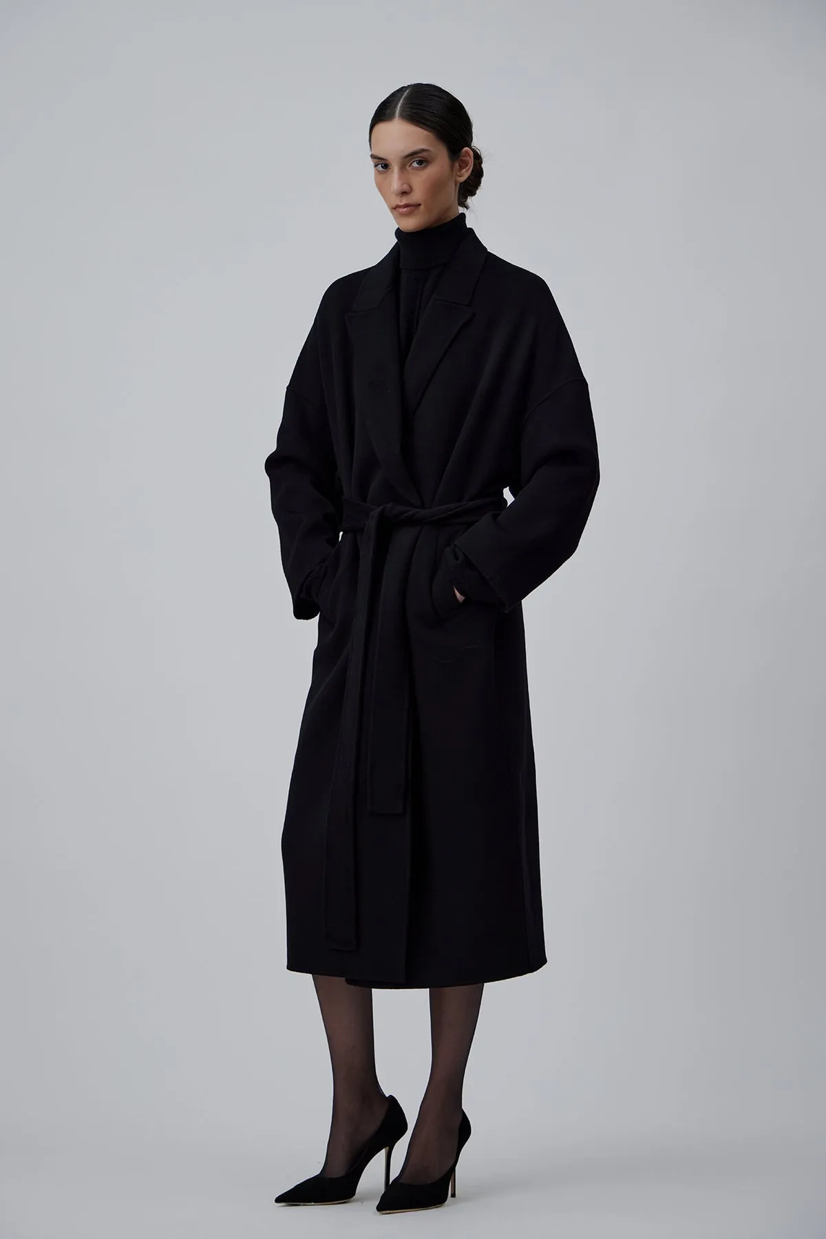 DOUBLE FACE WRAP CASHMERE COAT IN GLOSSY BLACK