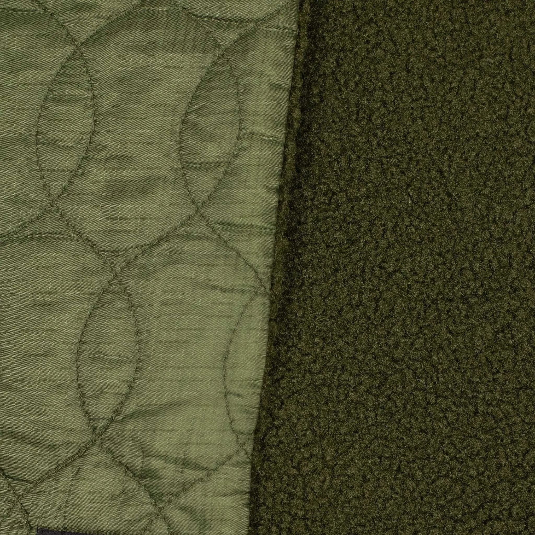 Double-faced scarf in Ecru boa and Olive quilted polyester